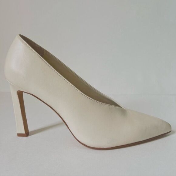 Vince Camuto Setenda Almond Milk Leather Pointed Toe Heeled Pumps Shoe Size 8.5 - Picture 5 of 16